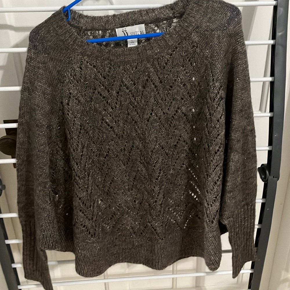 Sisters sweater